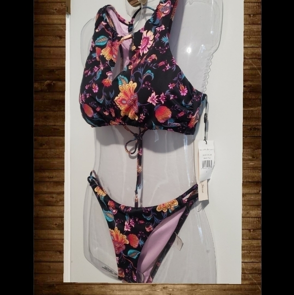 Nanette Lepore Tankini - Picture 3 of 8